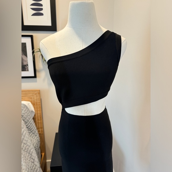 NWT BCBG Maxazria Courte Cutout Dress, Black, SMALL - Picture 11 of 11